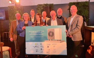 Frixis ondertekent warmtepompcharter